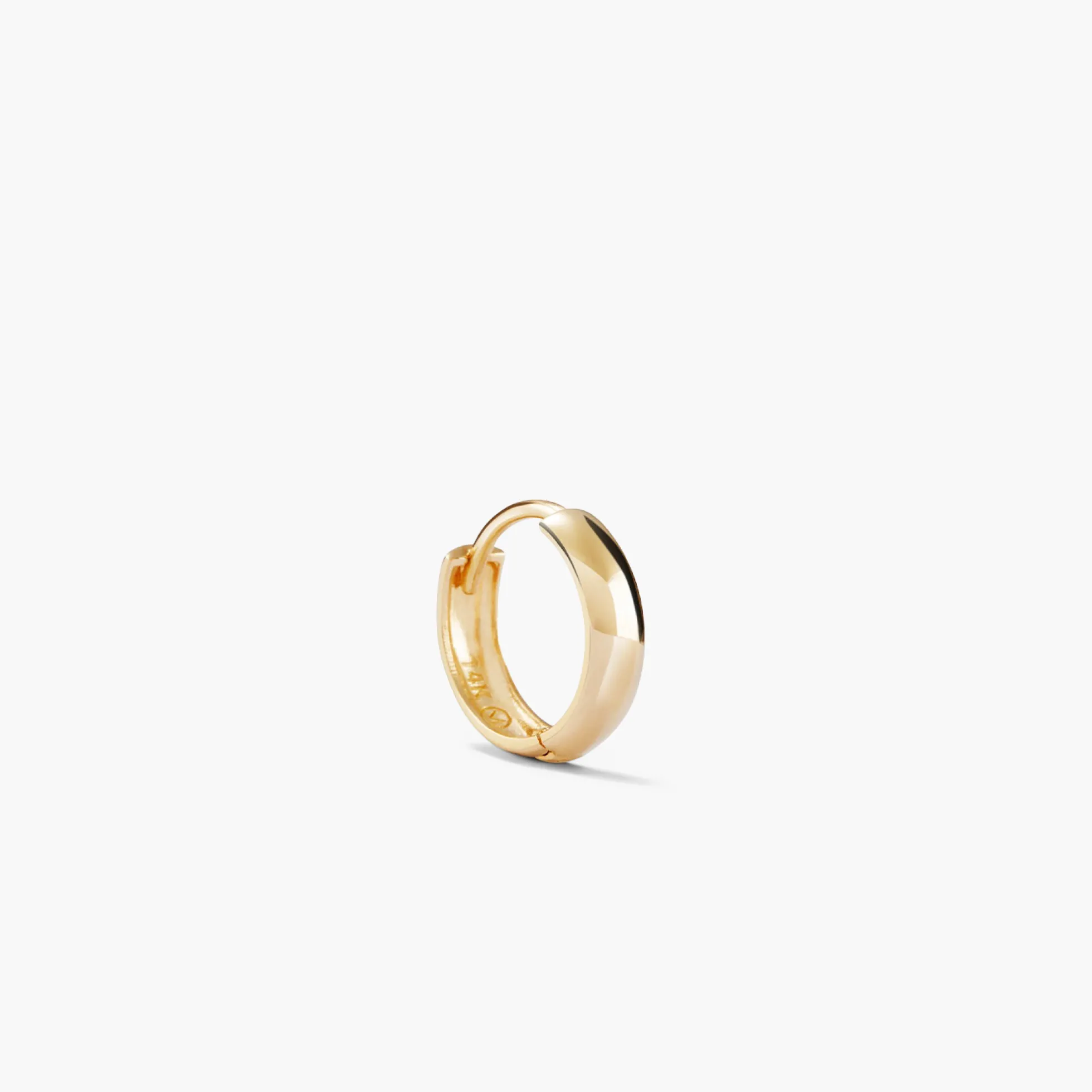 Single Bold Huggie Hoop