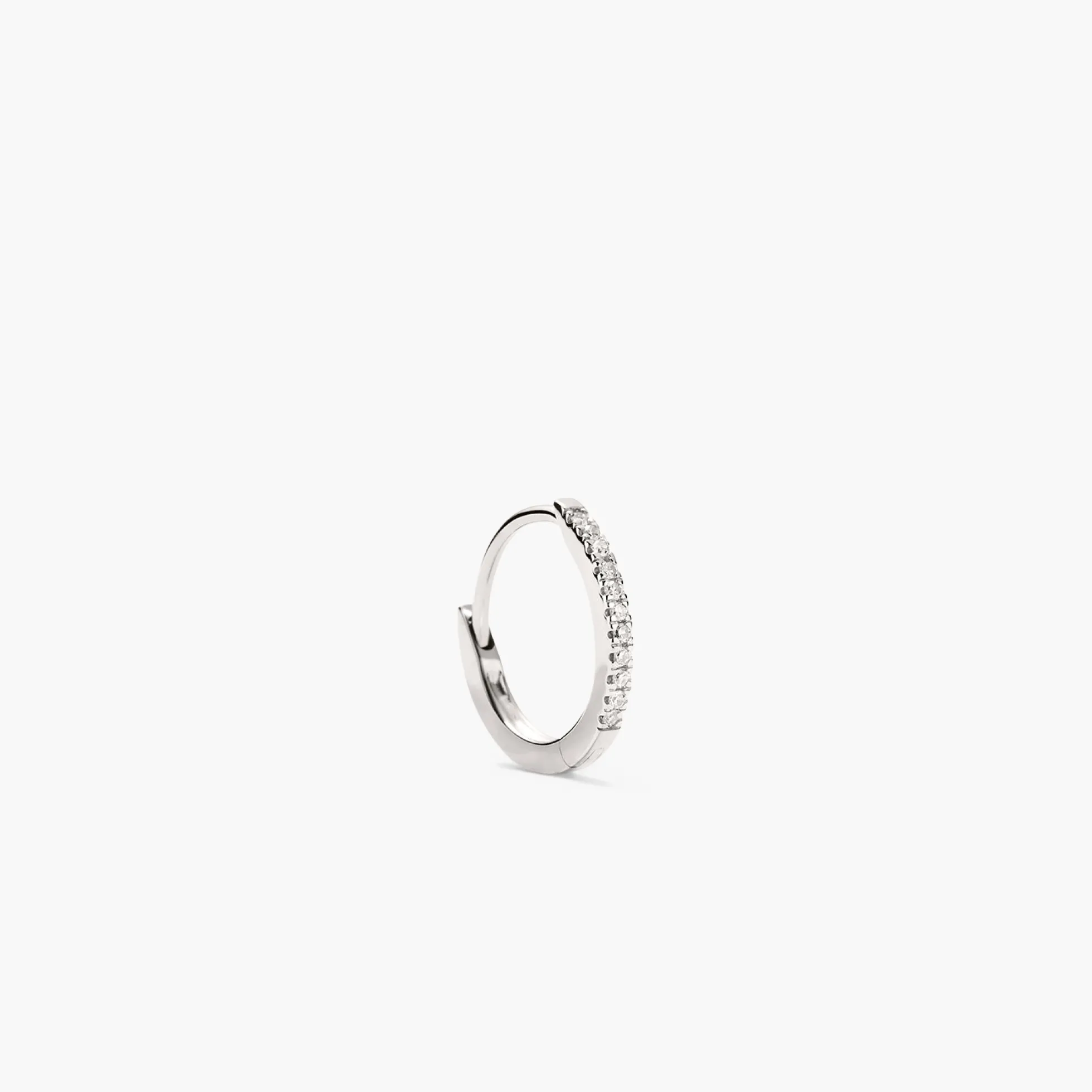 Single Pavé Diamond Huggie Hoop